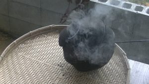たき火焙煎(焙煎終了)